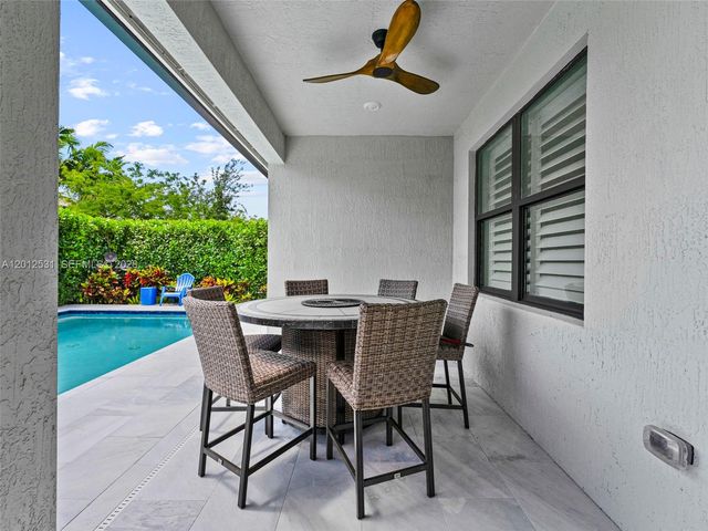 4460 Waterside Dr, Oakland Park, FL 33309