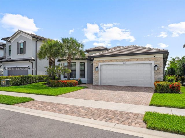 4460 Waterside Dr, Oakland Park, FL 33309