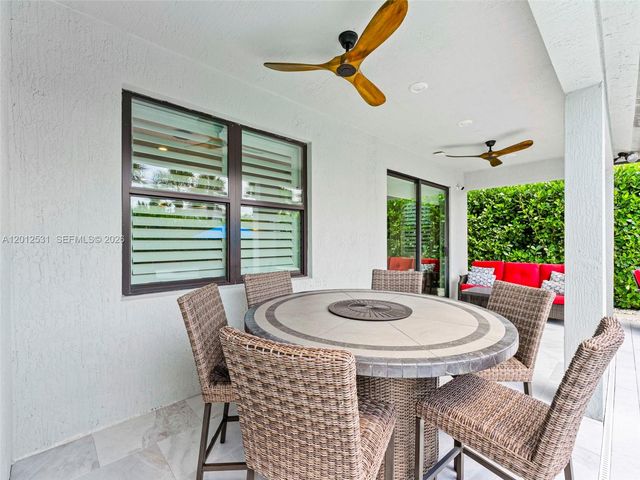 4460 Waterside Dr, Oakland Park, FL 33309