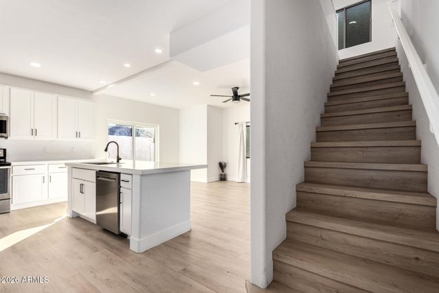 3034 N 39TH Street 12, Phoenix, AZ 85018