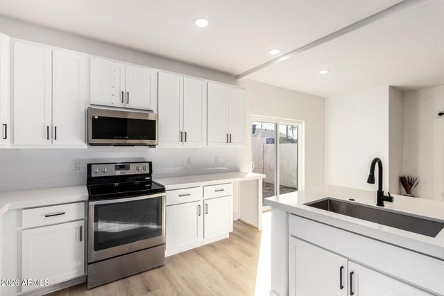 3034 N 39TH Street 12, Phoenix, AZ 85018