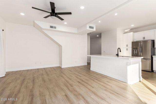 3034 N 39TH Street 12, Phoenix, AZ 85018