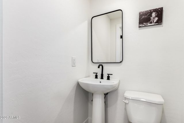 3034 N 39TH Street 12, Phoenix, AZ 85018