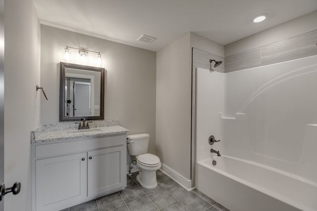 1907 Windhelm Dr, Murfreesboro, TN 37129