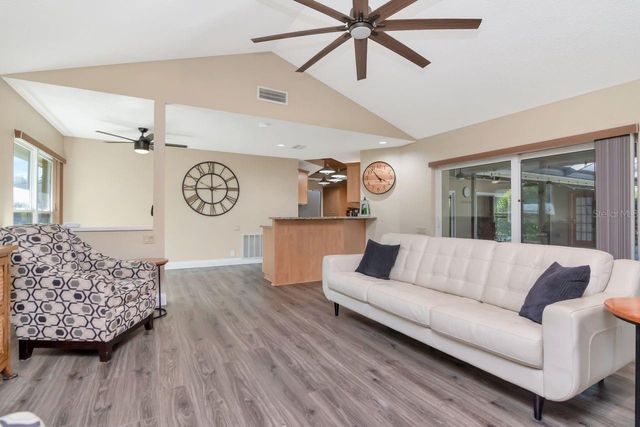 3910 TURKEY OAK DRIVE, Valrico, FL 33596