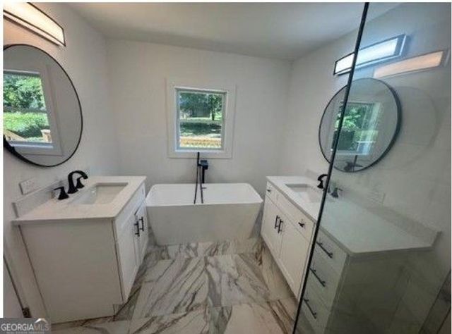 2069 W Woodberry Avenue, Atlanta, GA 30344