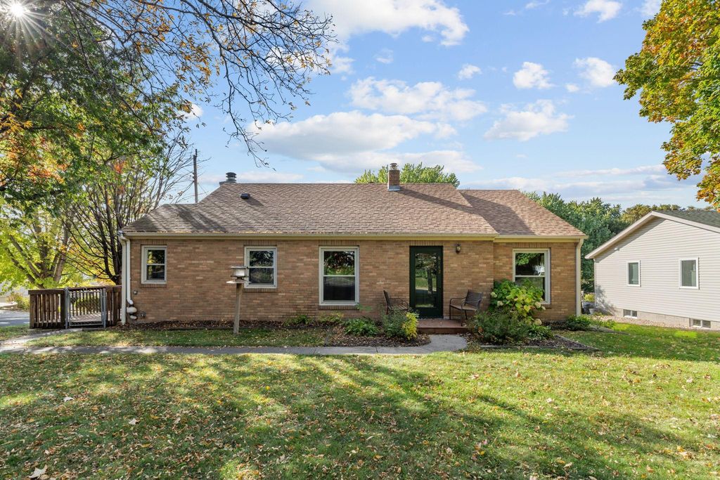 8142 Victoria Drive, Victoria, MN 55386 — exterior