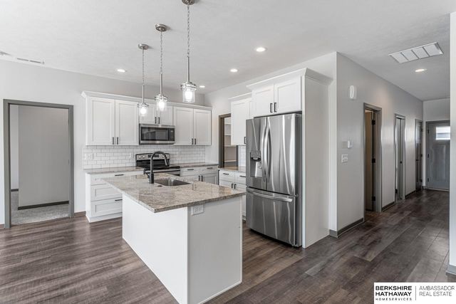 340 Addie Lane, Seward, NE 68434