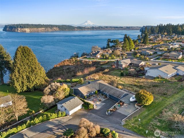 7065 Grandview Place, Gig Harbor, WA 98335