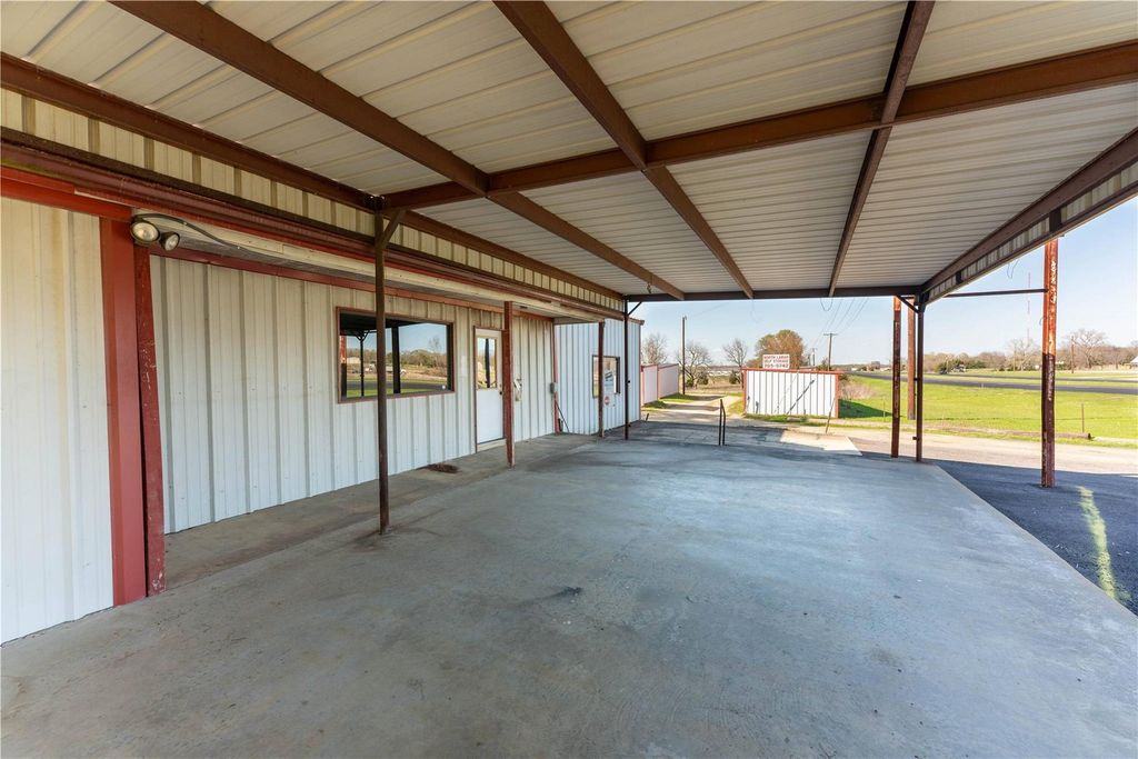 4037 N Main Street 1, Paris, TX 75054