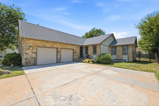 1951 S Cypress, Wichita, KS 67207
