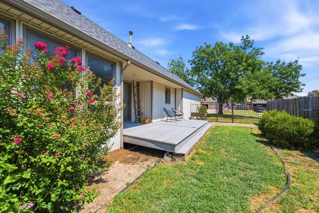 1951 S Cypress, Wichita, KS 67207