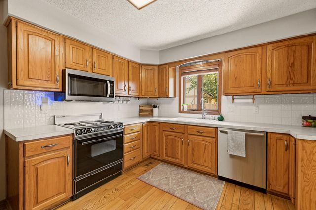 1951 S Cypress, Wichita, KS 67207