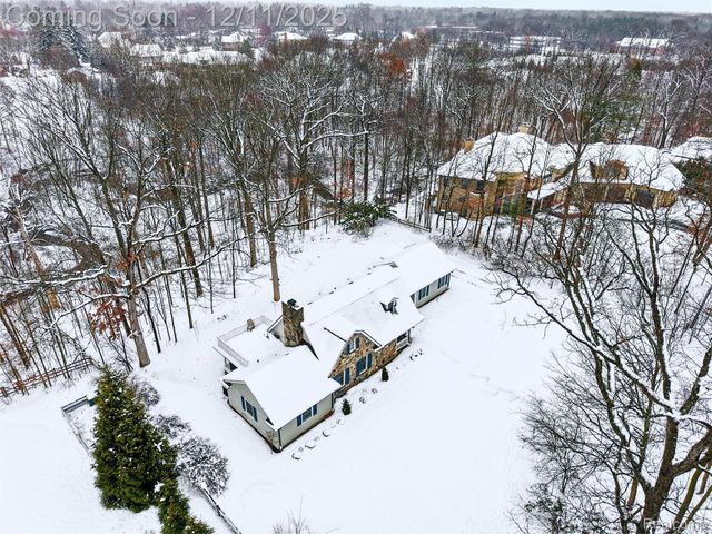 24924 Riverwood Drive, Franklin Village, MI 48025