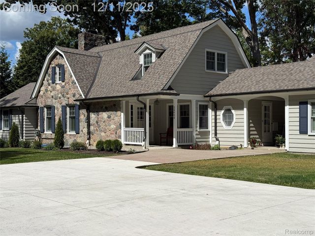 24924 Riverwood Drive, Franklin Village, MI 48025