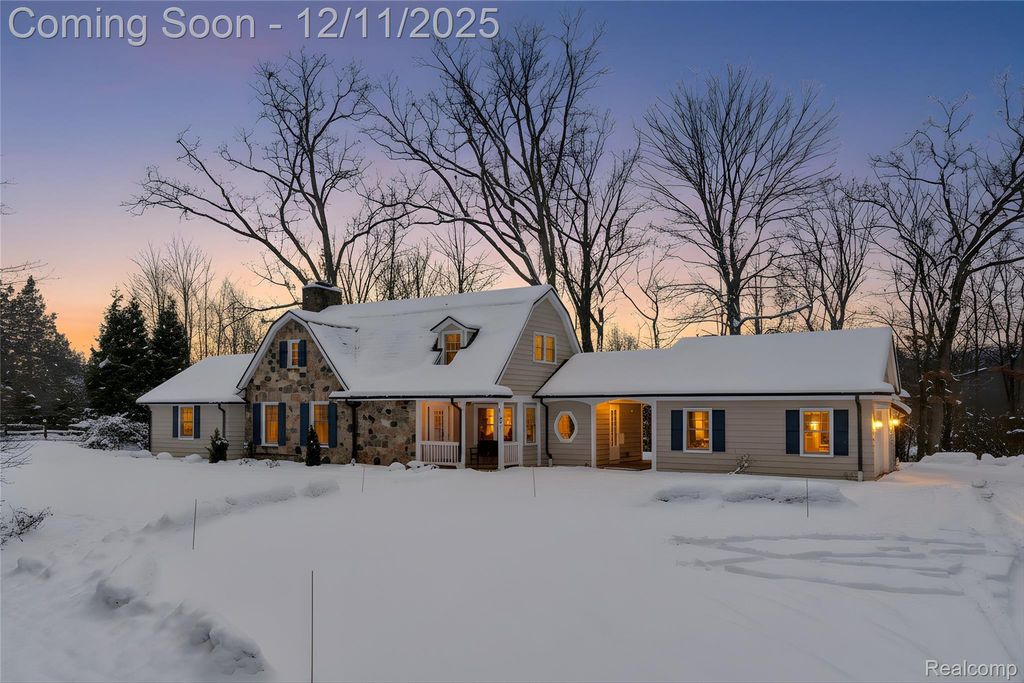 24924 Riverwood Drive, Franklin Village, MI 48025