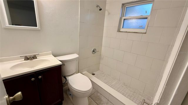 911 W ORANGE STREET 2, Kissimmee, FL 34741