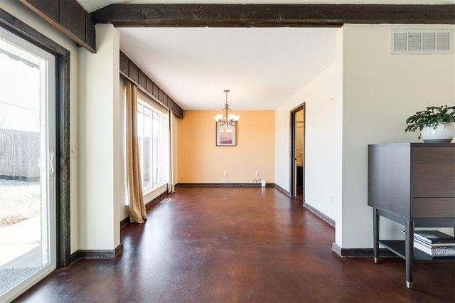 8720 Lakeaire Drive, Oklahoma City, OK 73132