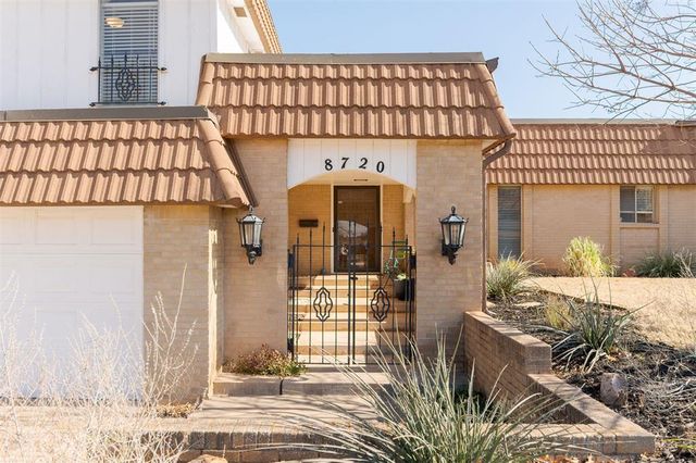 8720 Lakeaire Drive, Oklahoma City, OK 73132