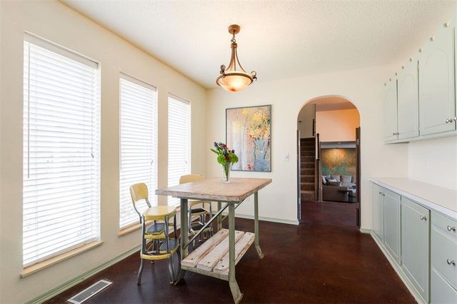 8720 Lakeaire Drive, Oklahoma City, OK 73132