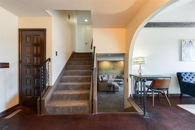 8720 Lakeaire Drive, Oklahoma City, OK 73132