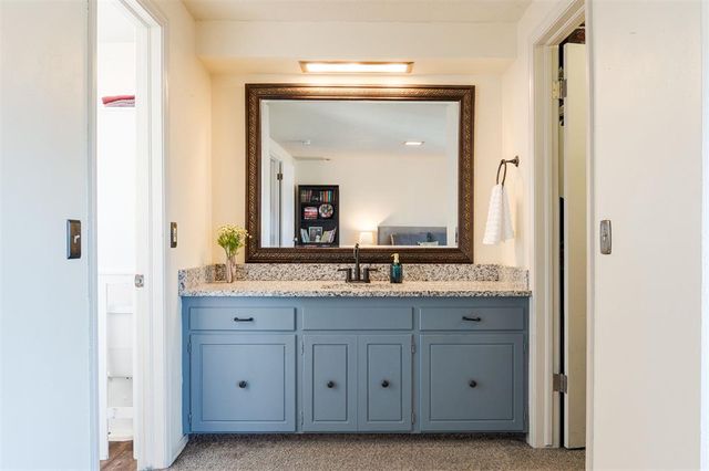 8720 Lakeaire Drive, Oklahoma City, OK 73132