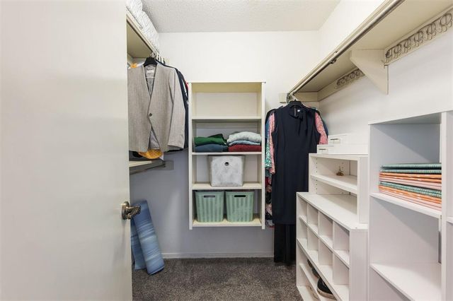 8720 Lakeaire Drive, Oklahoma City, OK 73132