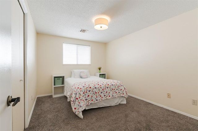 8720 Lakeaire Drive, Oklahoma City, OK 73132