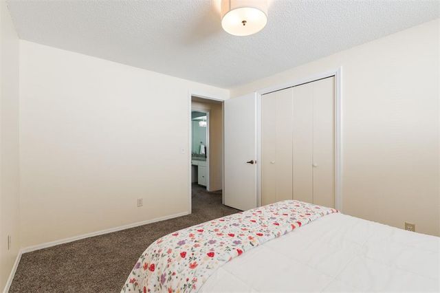 8720 Lakeaire Drive, Oklahoma City, OK 73132