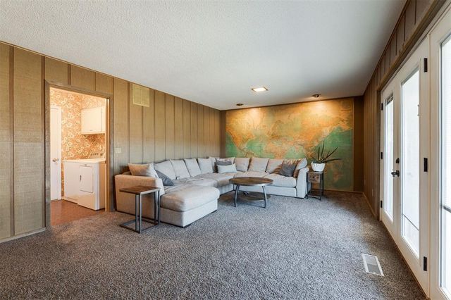 8720 Lakeaire Drive, Oklahoma City, OK 73132