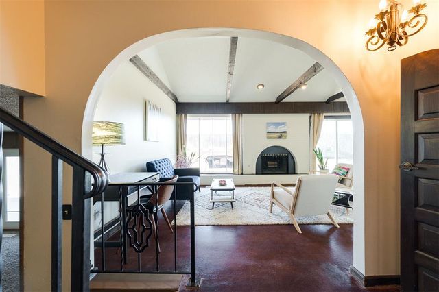 8720 Lakeaire Drive, Oklahoma City, OK 73132