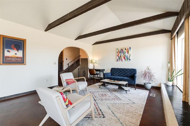 8720 Lakeaire Drive, Oklahoma City, OK 73132