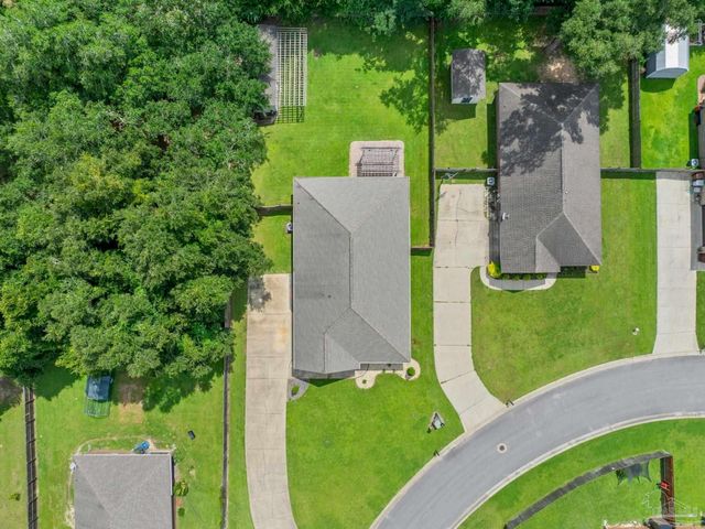 5958 Milan Dr, Pace, FL 32571