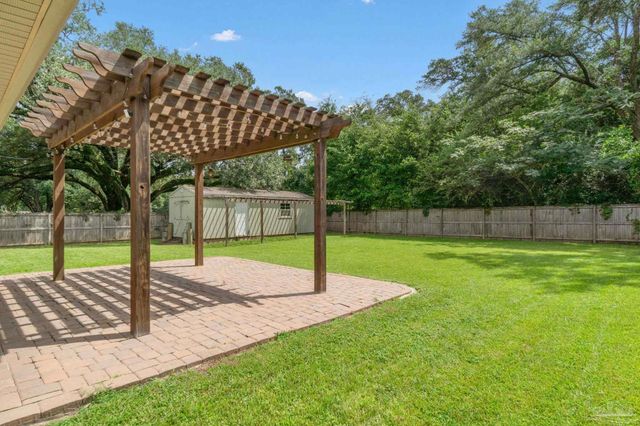 5958 Milan Dr, Pace, FL 32571