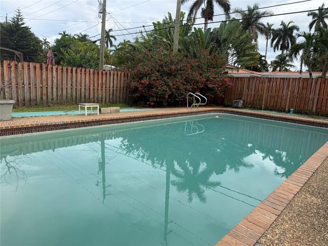 1146 Polk Street, Hollywood, FL 33019