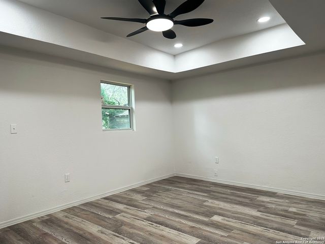 325 Robert E Lee, San Antonio, TX 78214