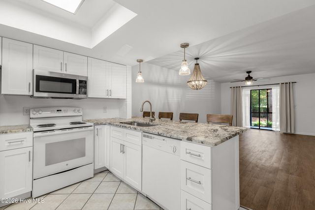 4313 Holly Tree Road, Wilmington, NC 28412