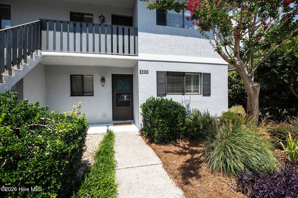 4313 Holly Tree Road, Wilmington, NC 28412
