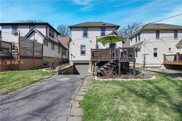 7305 Walnut Street, Kansas City, MO 64114