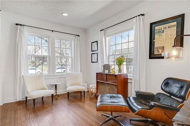 7305 Walnut Street, Kansas City, MO 64114