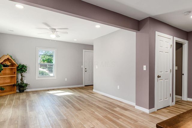 168 London Road, Delaware, OH 43015