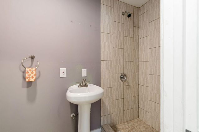 168 London Road, Delaware, OH 43015