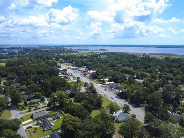2021 Loblolly St., Georgetown, SC 29440