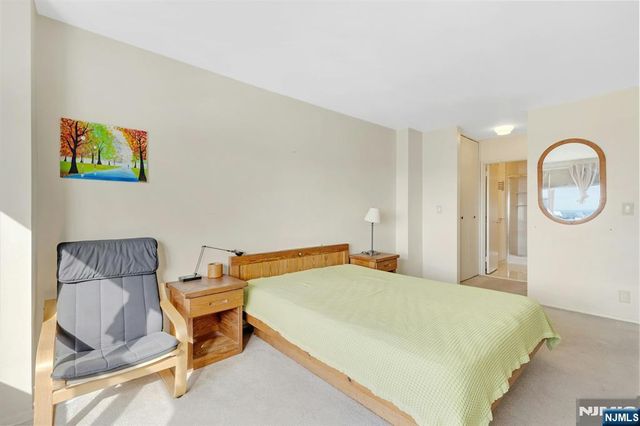 2000 Linwood Avenue 18X, Fort Lee, NJ 07024