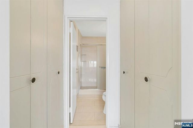 2000 Linwood Avenue 18X, Fort Lee, NJ 07024