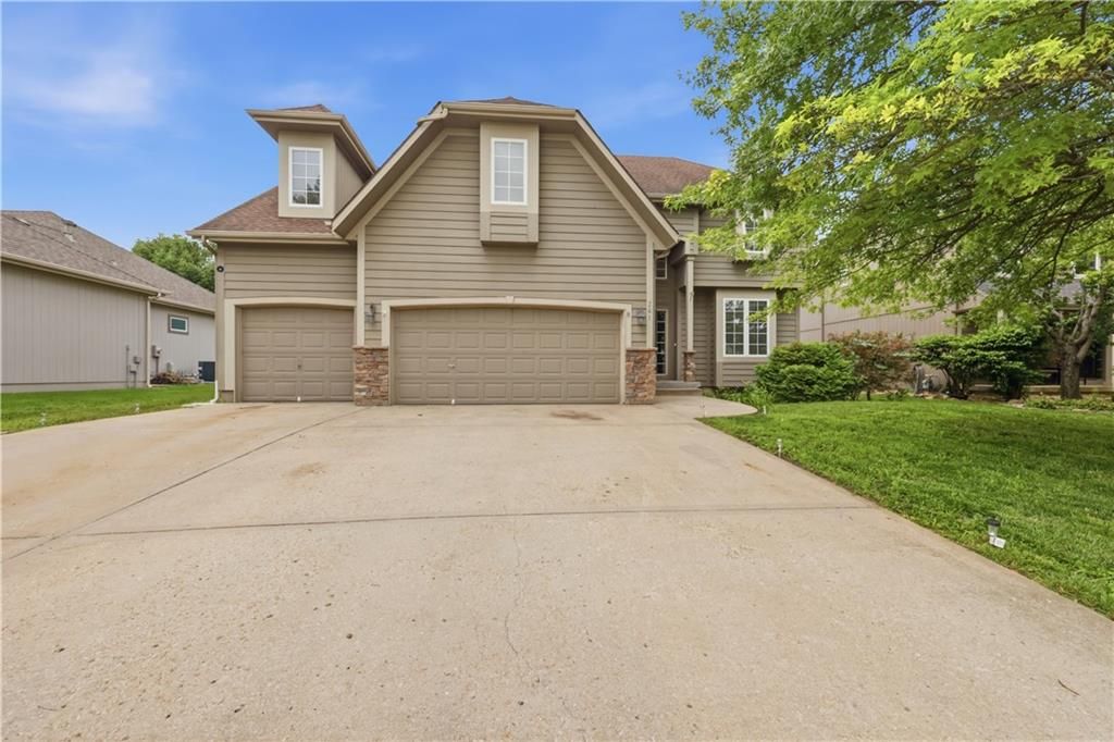 361 W Westhoff Place, Gardner, KS 66030