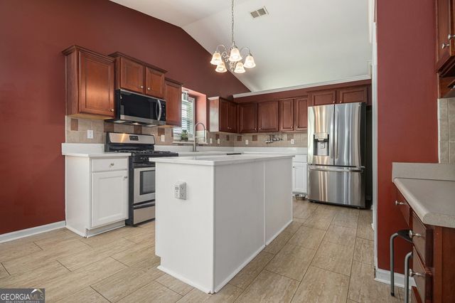 213 Overlook Court, Dallas, GA 30157