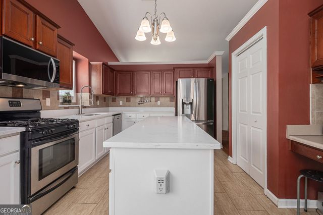 213 Overlook Court, Dallas, GA 30157