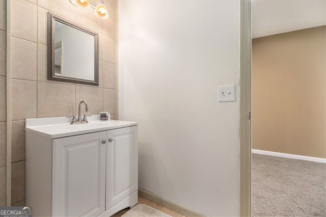 213 Overlook Court, Dallas, GA 30157