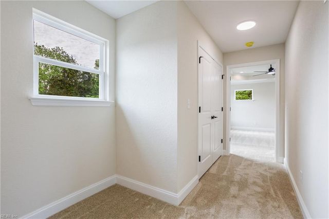 1122 E Pembroke AVE, Hampton, VA 23669